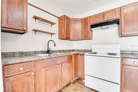 Casa en venta en Orlando, Florida, 3 dormitorios, 109.81 m2 № 1912116 - foto 12