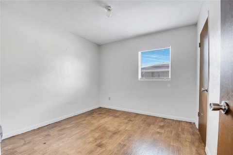 Casa en venta en Orlando, Florida, 3 dormitorios, 109.81 m2 № 1912116 - foto 19