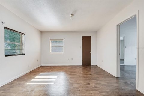 Casa en venta en Orlando, Florida, 3 dormitorios, 109.81 m2 № 1912116 - foto 11