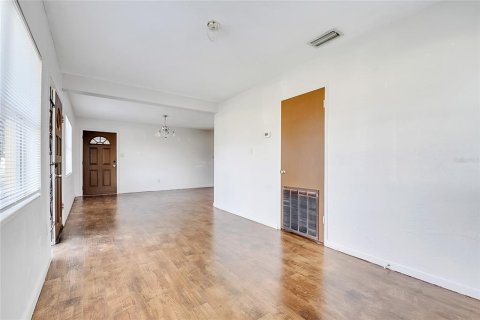 Casa en venta en Orlando, Florida, 3 dormitorios, 109.81 m2 № 1912116 - foto 15