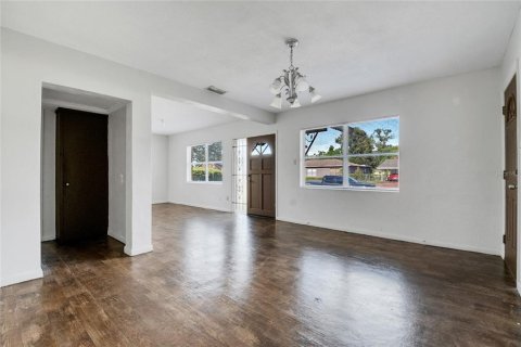 Casa en venta en Orlando, Florida, 3 dormitorios, 109.81 m2 № 1912116 - foto 9