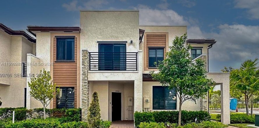 Adosado en Miami, Florida 3 dormitorios, 154.4 m2 № 2252980