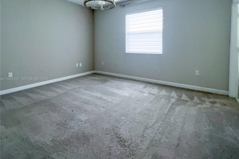 Adosado en venta en Miami, Florida, 3 dormitorios, 154.4 m2 № 2252980 - foto 14