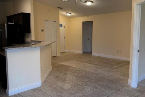 Casa en venta en Kissimmee, Florida, 3 dormitorios, 121.24 m2 № 1904279 - foto 8