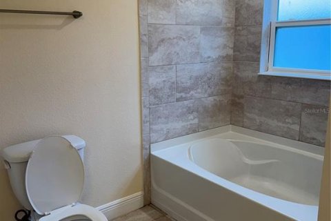 Casa en venta en Kissimmee, Florida, 3 dormitorios, 121.24 m2 № 1904279 - foto 12