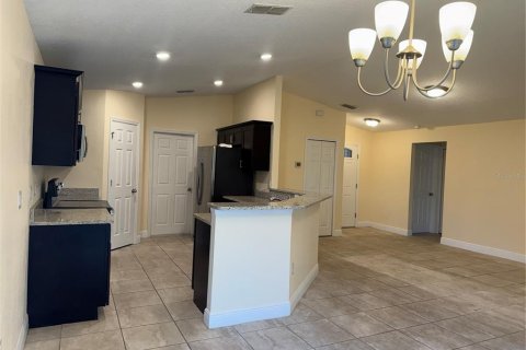 Casa en venta en Kissimmee, Florida, 3 dormitorios, 121.24 m2 № 1904279 - foto 5