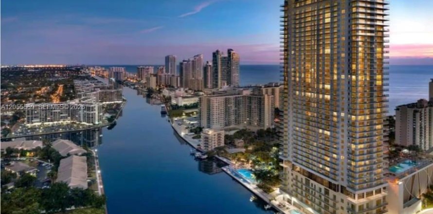 Apartamento en Hollywood, Florida 3 dormitorios, 104.24 m2 № 2268698