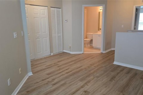 Adosado en alquiler en Fort Myers, Florida, 2 dormitorios, 134.43 m2 № 1884609 - foto 20