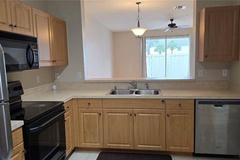 Adosado en alquiler en Fort Myers, Florida, 2 dormitorios, 134.43 m2 № 1884609 - foto 3