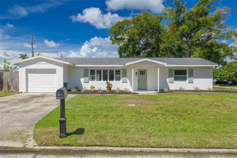 Villa ou maison à Kenneth City, Floride 3 chambres, 127.74 m2 № 2347437