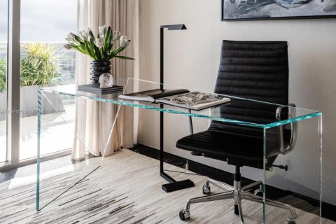 Copropriété à vendre à Miami Beach, Floride: 3 chambres, 160.26 m2 № 1988041 - photo 19