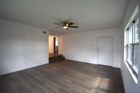 Casa en venta en Orlando, Florida, 3 dormitorios, 124.77 m2 № 1870633 - foto 13