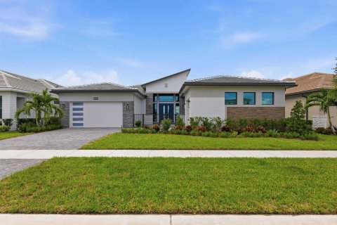 House in Port St. Lucie, Florida 3 bedrooms, 306.95 sq.m. № 2303688