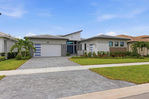 House in Port St. Lucie, Florida 3 bedrooms, 306.95 sq.m. № 2303688 - photo 27