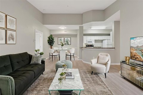 Copropriété à vendre à Orlando, Floride: 2 chambres, 99.68 m2 № 2389420 - photo 13
