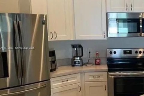 Купить виллу или дом в Лейкленд, Флорида 3 спальни, № 2037709 - фото 7