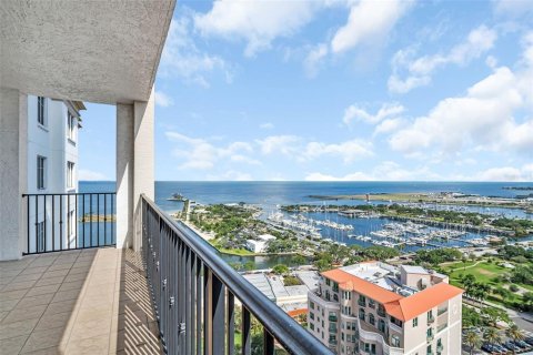 Copropriété à louer à Saint Petersburg, Floride: 3 chambres, 256.13 m2 № 2384246 - photo 27