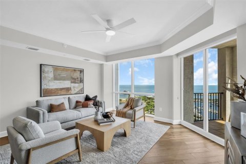 Copropriété à louer à Saint Petersburg, Floride: 3 chambres, 256.13 m2 № 2384246 - photo 3