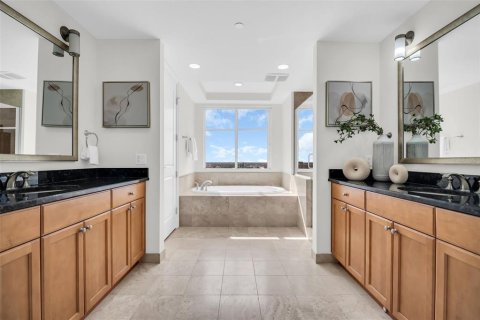 Copropriété à louer à Saint Petersburg, Floride: 3 chambres, 256.13 m2 № 2384246 - photo 28