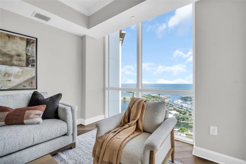 Copropriété à louer à Saint Petersburg, Floride: 3 chambres, 256.13 m2 № 2384246 - photo 4