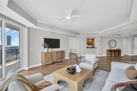 Copropriété à louer à Saint Petersburg, Floride: 3 chambres, 256.13 m2 № 2384246 - photo 6