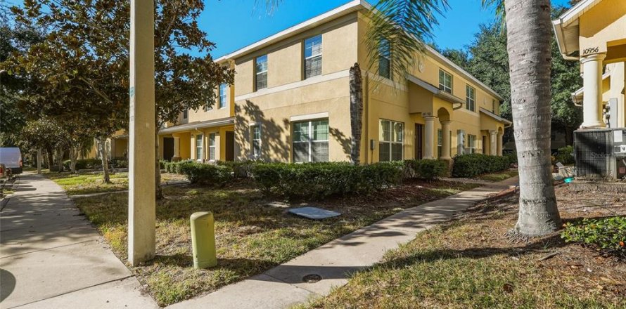 Touwnhouse à Riverview, Floride 3 chambres, 130.81 m2 № 2203278