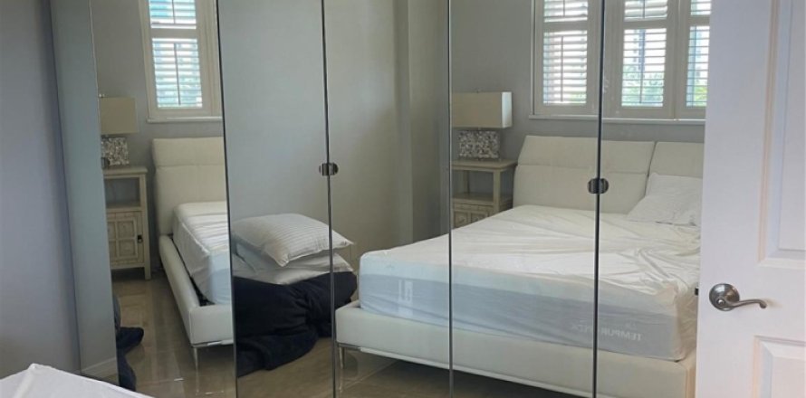 Condominio en Fort Lauderdale, Florida, 1 dormitorio  № 1162894