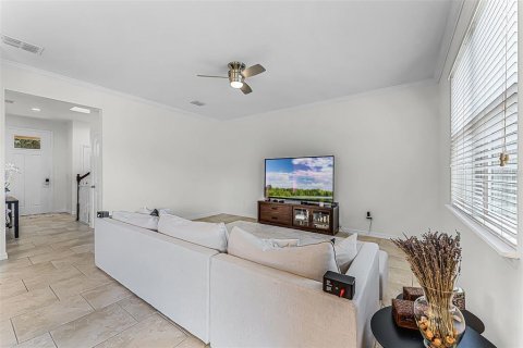 Villa ou maison à vendre à Clermont, Floride: 3 chambres, 212.19 m2 № 1886669 - photo 10