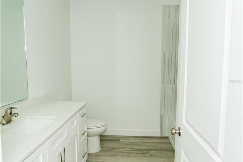 House in Sanford, Florida 3 bedrooms, 149.94 sq.m. № 2130921 - photo 15