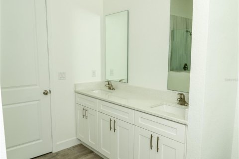 House in Sanford, Florida 3 bedrooms, 149.94 sq.m. № 2130921 - photo 23