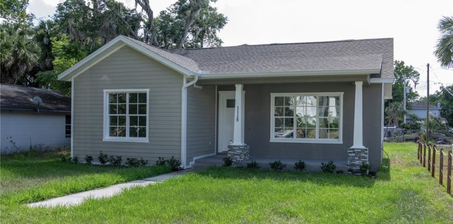 House in Sanford, Florida 3 bedrooms, 149.94 sq.m. № 2130921