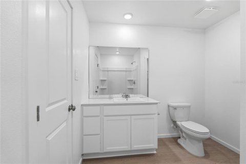 Townhouse in Davenport, Florida 3 bedrooms, 128.02 sq.m. № 2280599 - photo 15