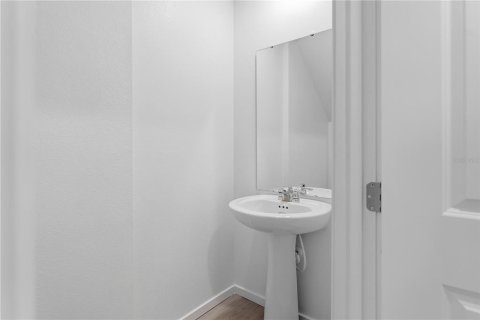 Townhouse in Davenport, Florida 3 bedrooms, 128.02 sq.m. № 2280599 - photo 7