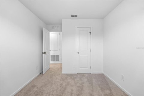 Townhouse in Davenport, Florida 3 bedrooms, 128.02 sq.m. № 2280599 - photo 21