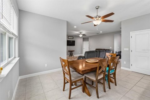 Villa ou maison à vendre à Minneola, Floride: 5 chambres, 304.07 m2 № 2117010 - photo 10