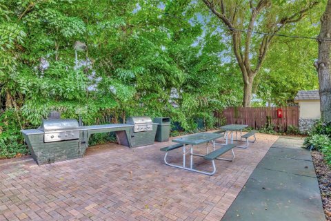Condo in Pompano Beach, Florida, 2 bedrooms  № 1863272 - photo 21