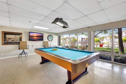 Condo in Pompano Beach, Florida, 2 bedrooms  № 1863272 - photo 22