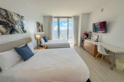 Купить кондоминиум в Халландейл-Бич, Флорида 2 спальни, 94.76м2, № 2018789 - фото 17