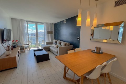 Купить кондоминиум в Халландейл-Бич, Флорида 2 спальни, 94.76м2, № 2018789 - фото 7