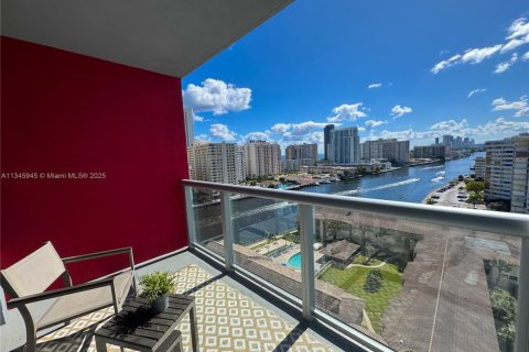 Купить кондоминиум в Халландейл-Бич, Флорида 2 спальни, 94.76м2, № 2018789 - фото 19