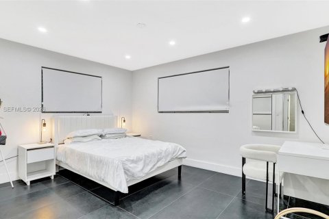 Casa en venta en Hollywood, Florida, 3 dormitorios № 1997071 - foto 21