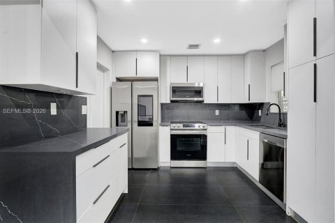 Casa en venta en Hollywood, Florida, 3 dormitorios № 1997071 - foto 6