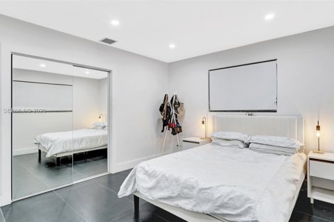 Casa en venta en Hollywood, Florida, 3 dormitorios № 1997071 - foto 22