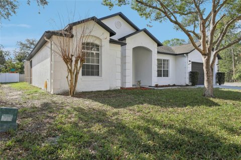 House in Davenport, Florida 4 bedrooms, 234.02 sq.m. № 1525422 - photo 4