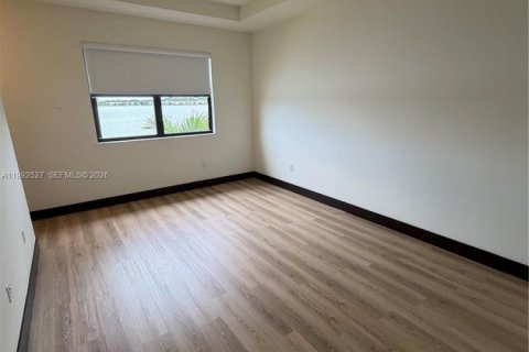 Townhouse in Miami Lakes, Florida 3 bedrooms, 190.45 sq.m. № 2058599 - photo 13