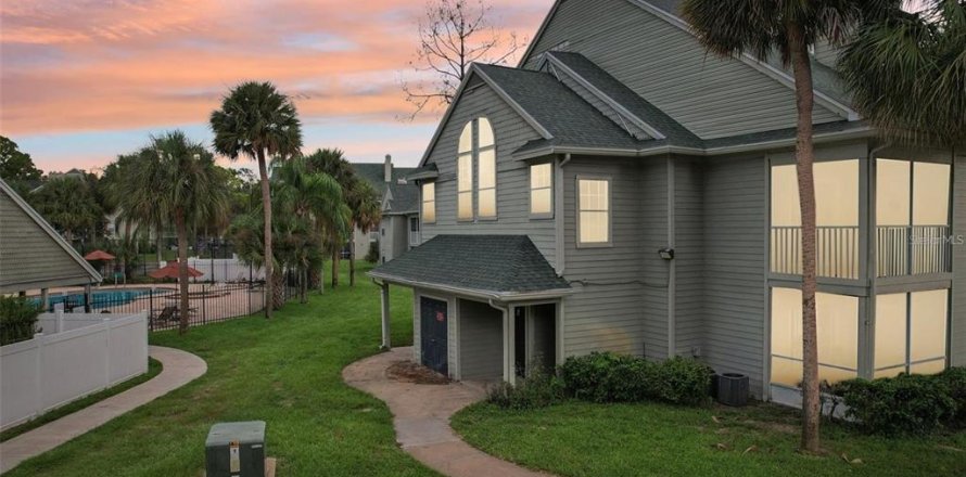 Condo in Orlando, Florida, 2 bedrooms  № 1721352