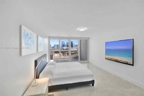 Copropriété à louer à Miami, Floride: 3 chambres, 169.73 m2 № 1937657 - photo 19
