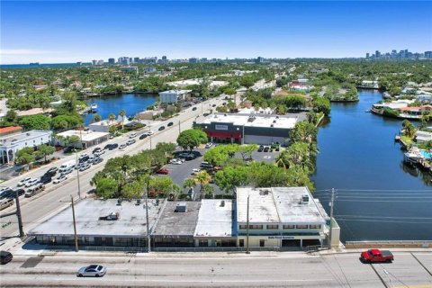 Commercial property in Fort Lauderdale, Florida № 2188487