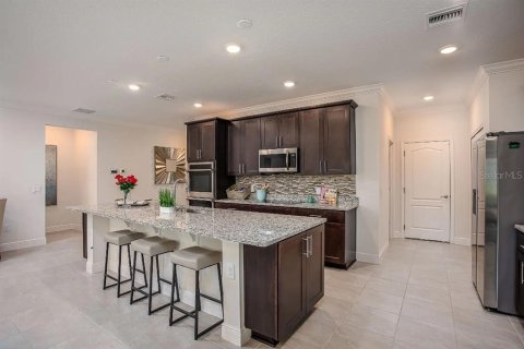 House in Punta Gorda, Florida 4 bedrooms, 184.69 sq.m. № 690876 - photo 7