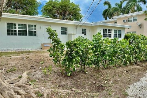 Touwnhouse à louer à Coral Gables, Floride: 3 chambres, 114.08 m2 № 2171751 - photo 30
